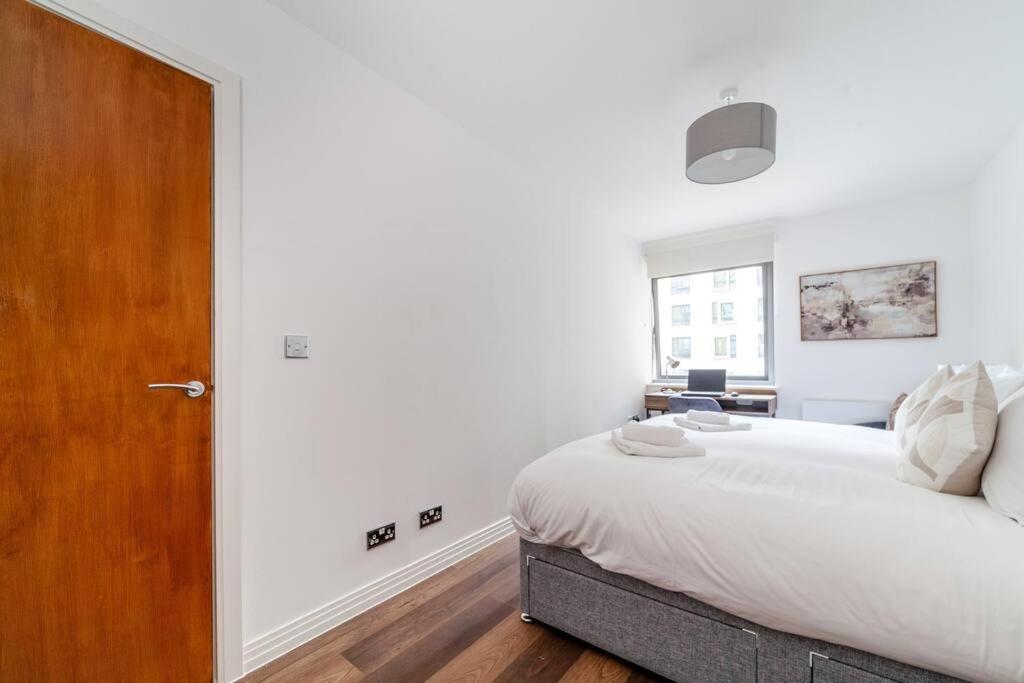 Appartamento Cozy & Stylish 2-bed Flat In Trentham Ct,